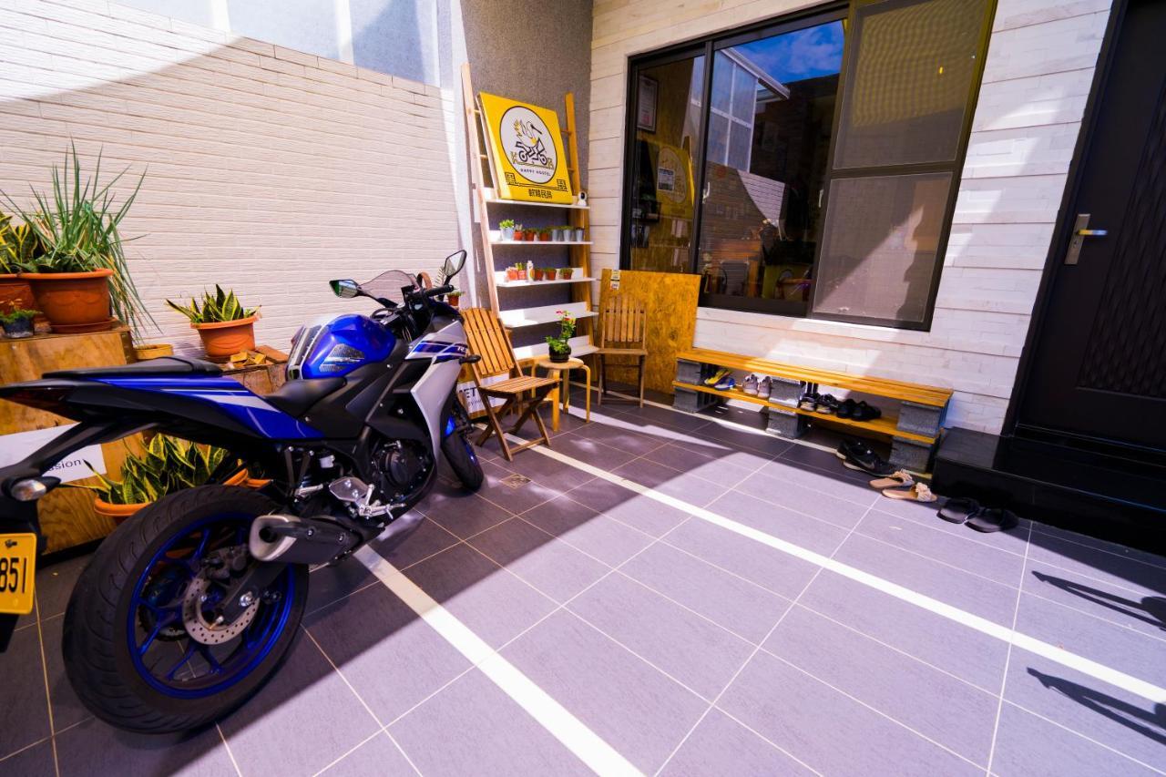 黑琵軼棧湖濱旅宿 K&B Happy Hostel Tainan Exterior foto